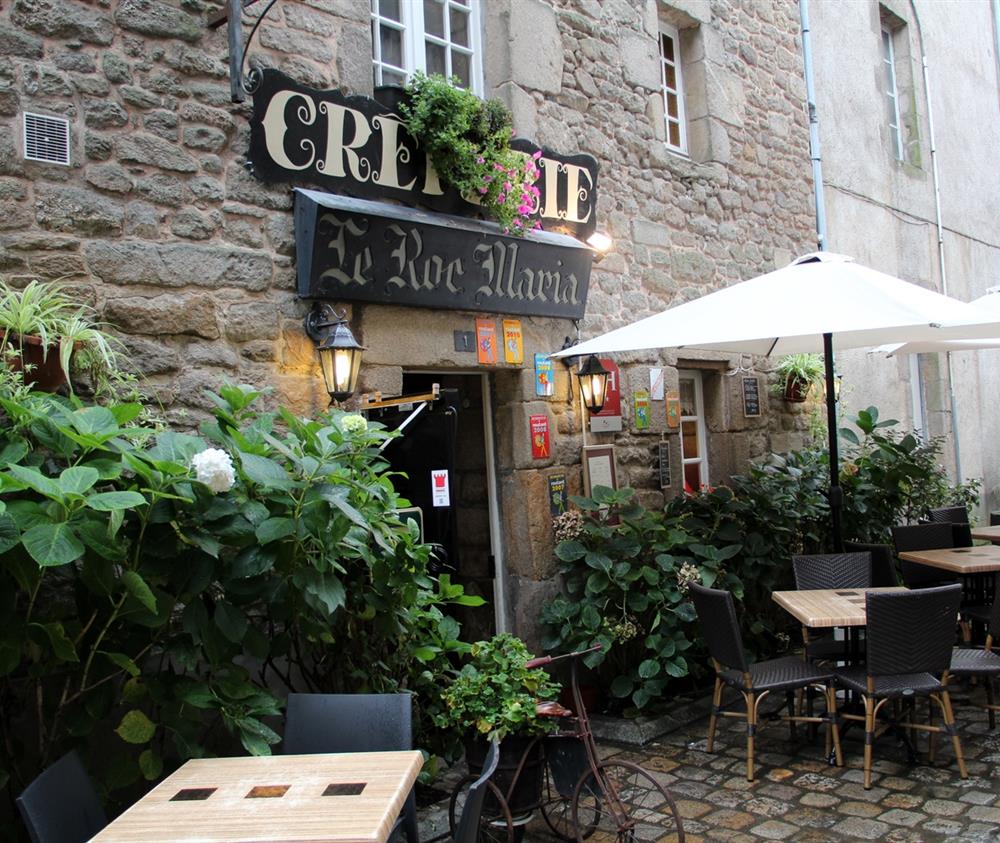 Crêperie Roc Maria, crêperie traditionnelle, produits du terroir, terrasse, hôtel crêperie Roc Maria, hôtel 2 étoiles, chambres à Guérande près de La Baule en Loire Atlantique, Bretagne Sud