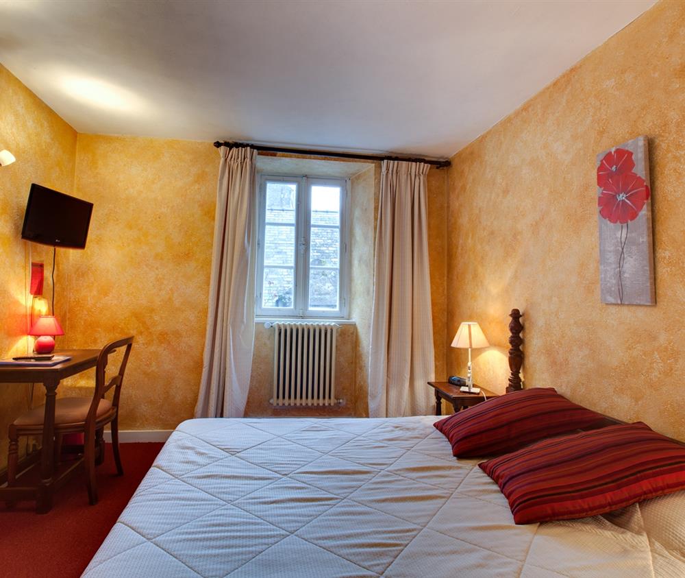 Chambres de l'Hôtel crêperie Roc Maria, hôtel 2 étoiles, crêperie traditionnelle, produits du terroir, chambres à Guérande près de La Baule en Loire Atlantique, Bretagne Sud