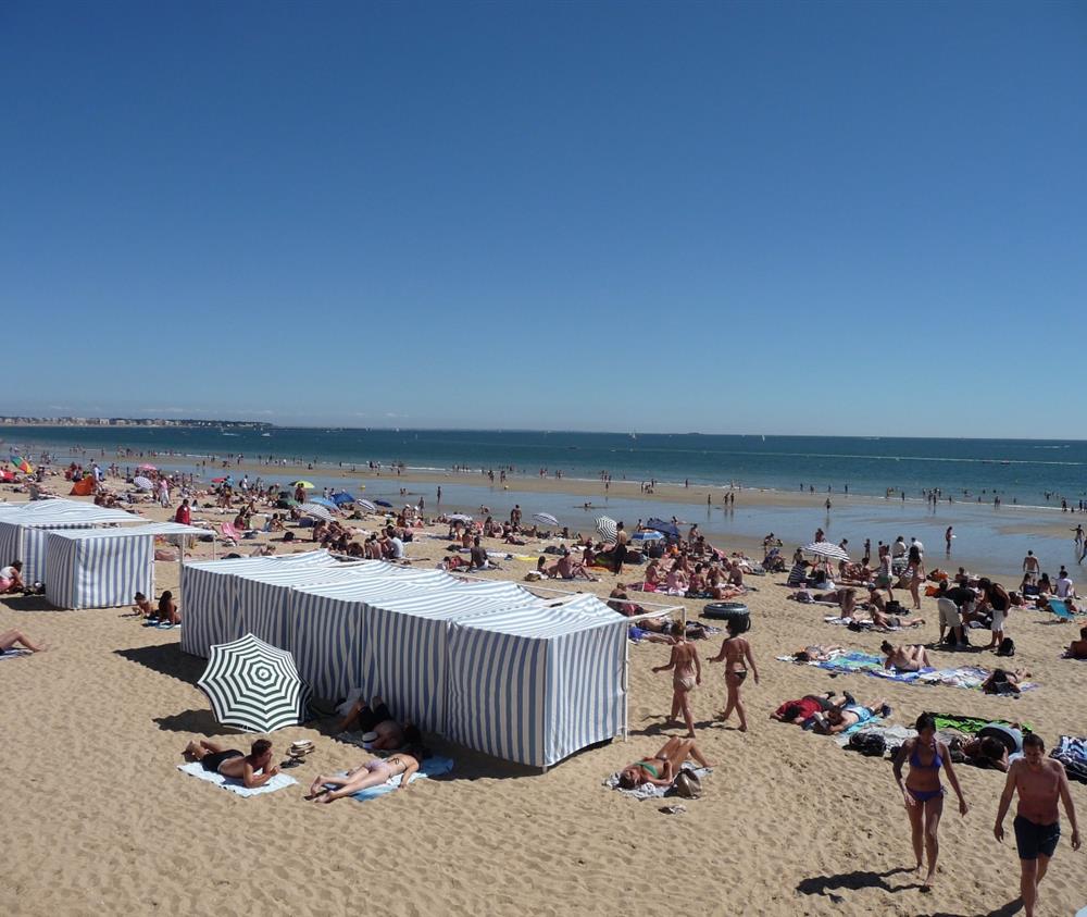 La Baule près de l'Hôtel crêperie Roc Maria, hôtel 2 étoiles, crêperie traditionnelle, produits du terroir, chambres à Guérande en Loire Atlantique, Bretagne Sud